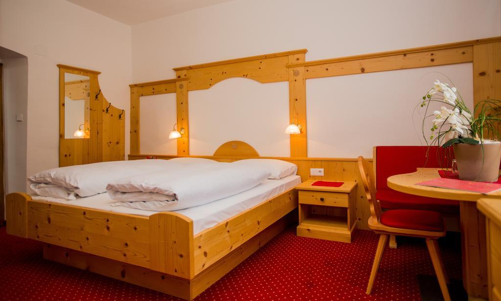 Hotel Restaurant Schaurhof Випитено Экстерьер фото